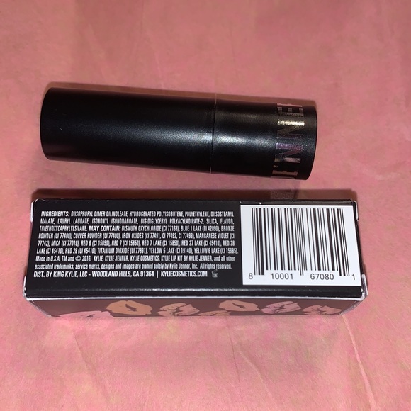 Kylie Jenner lipstick 💄 - Picture 9 of 9